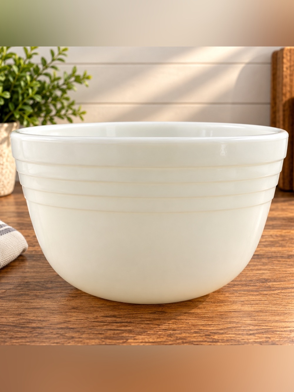 Vintage Pyrex Hamilton Beach White Milk Glass Mixer Bowl 8.75” USA